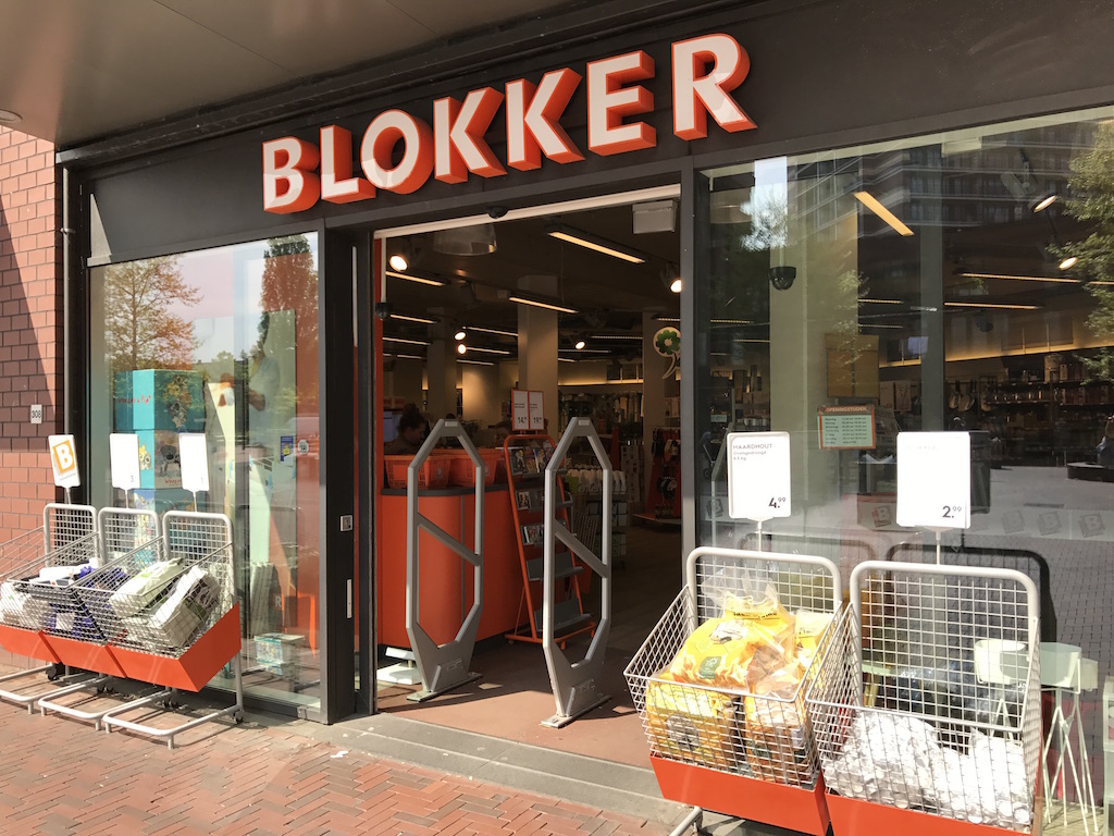 Eindig Geurig slecht Blokker – Winkelcentrum Waterlandplein